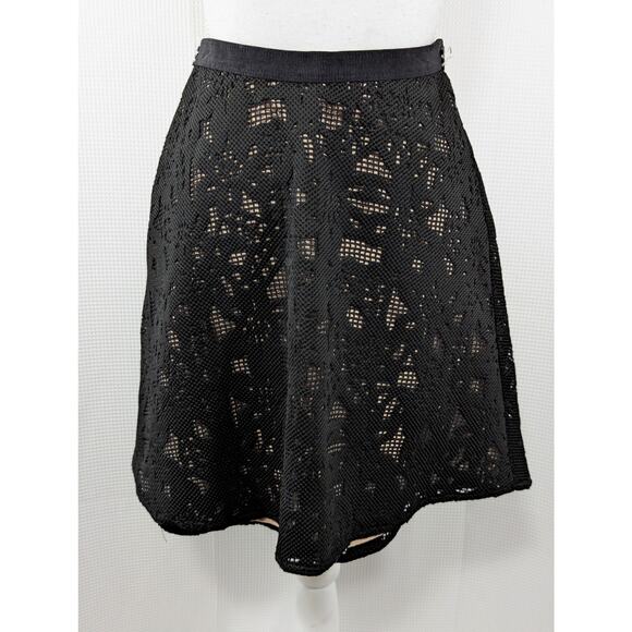 NWT! ANN TAYLOR PETITE! BLACK MACRAME LACE OVER NUDE TAN FLARED MINI SKIRT!SZ 0P - Picture 2 of 7